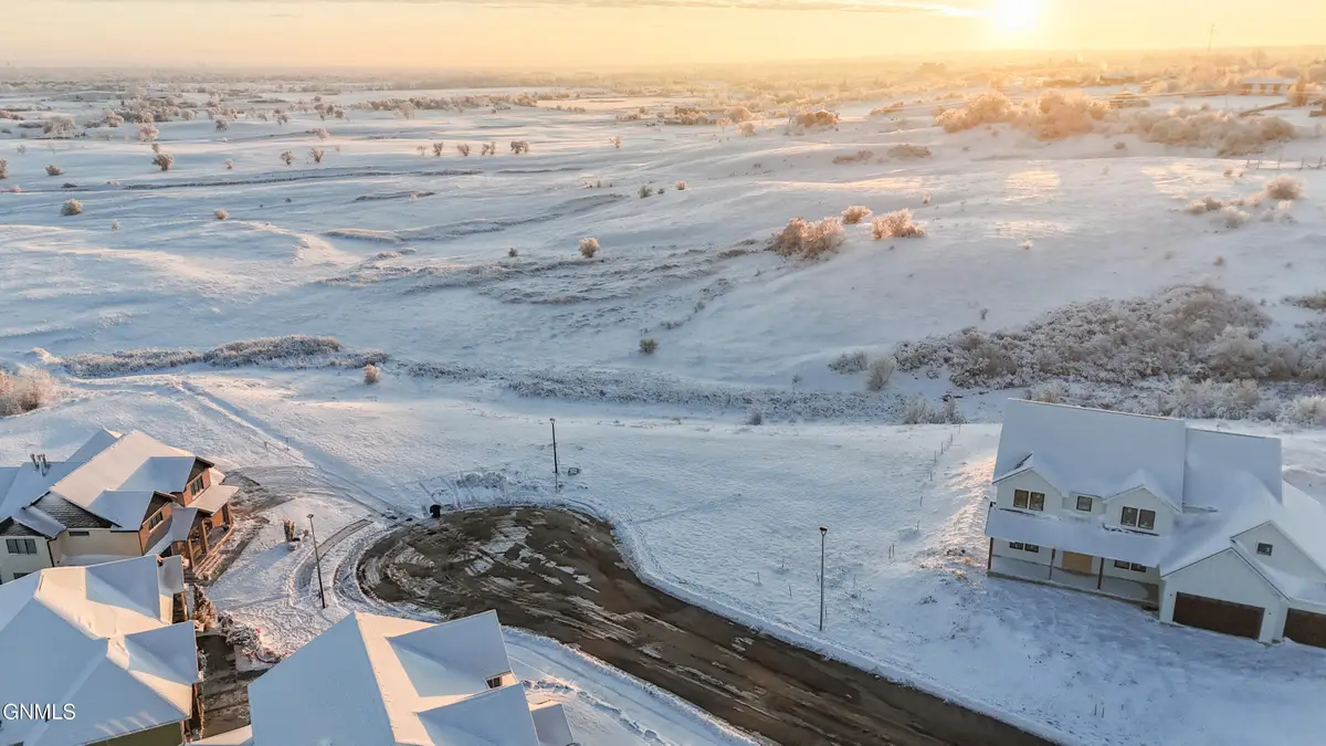 6629 Darby Lane, Williston, ND 58801 - Image #1