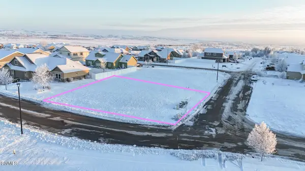 504 70th Street E, Williston, ND 58801