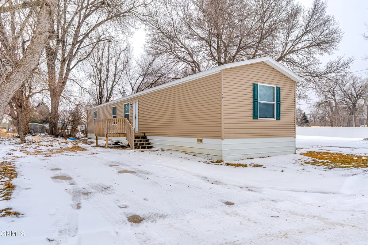 403 E Prairie Lane, Mandan, ND 58554 - Image #1