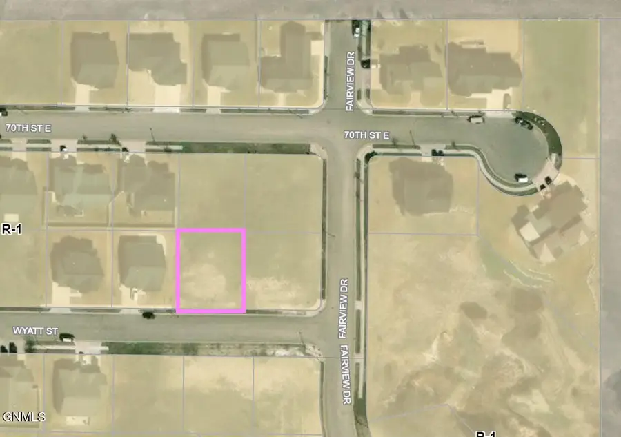 713 Wyatt Street, Williston, ND 58801 - Image #2