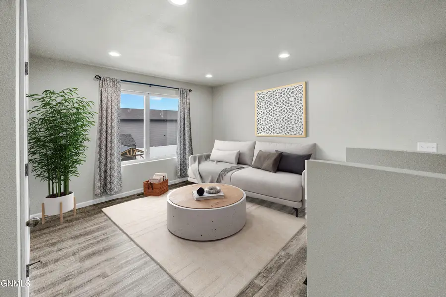 3802 Amity Circle Se, Mandan, ND 58554 - Image #3