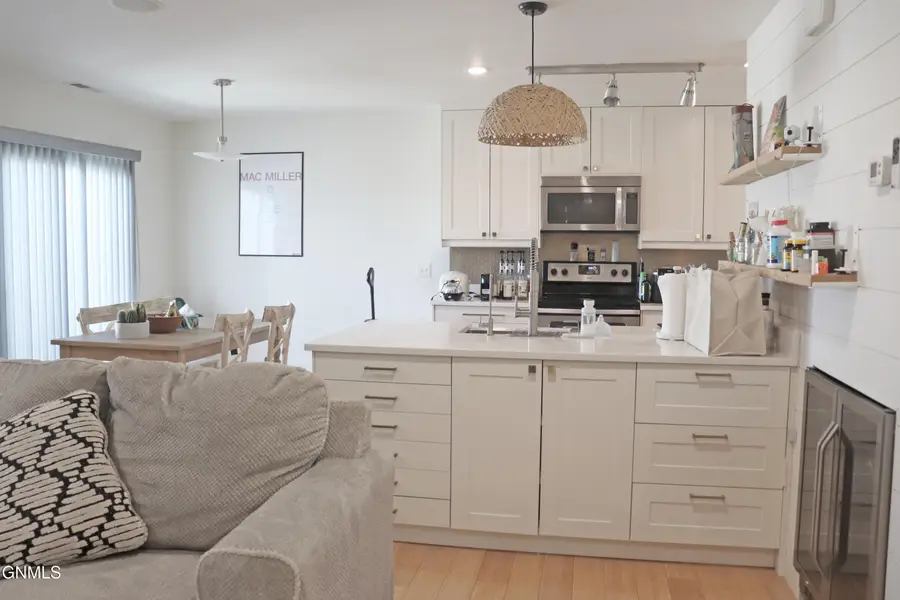 2617 Verity Lane Se, Mandan, ND 58554 - Image #2