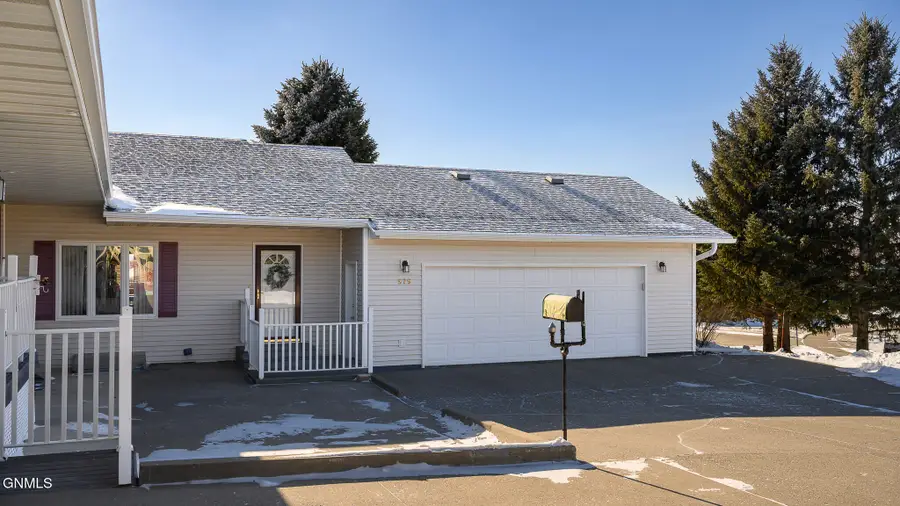 575 Brandon Place, Bismarck, ND 58503 - Image #2