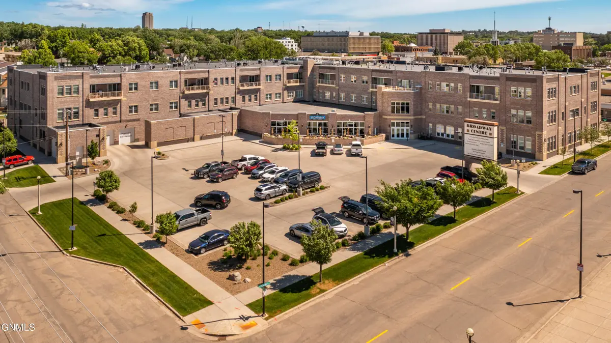 100 W Broadway Avenue #305, Bismarck, ND 58501 - Image #1
