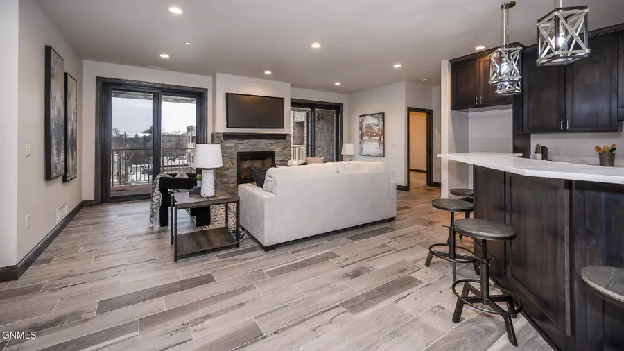 100 W Broadway Avenue #305, Bismarck, ND 58501 - Image #2