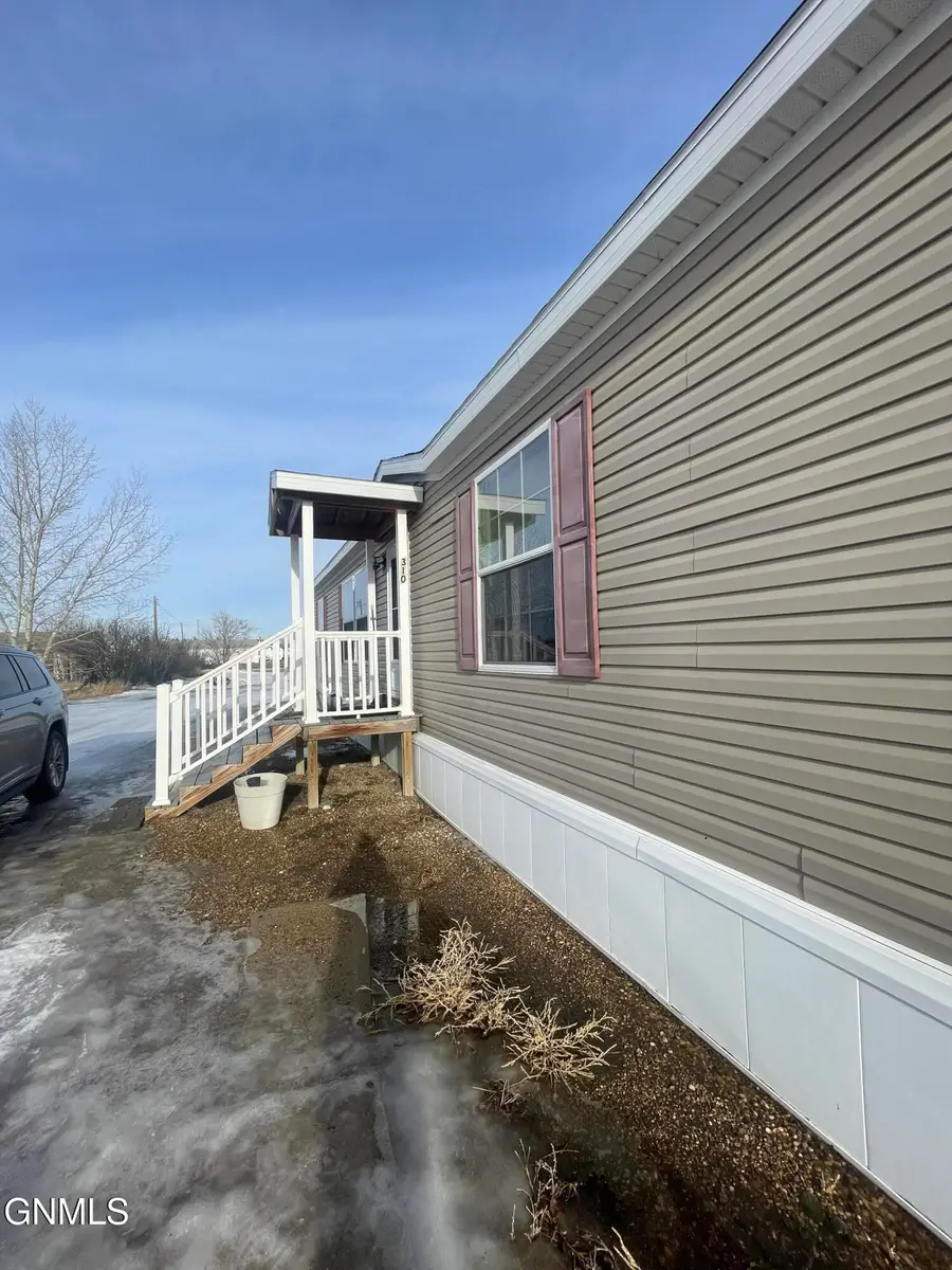 310 Central Avenue, Plentywood, MT 59254 - #3