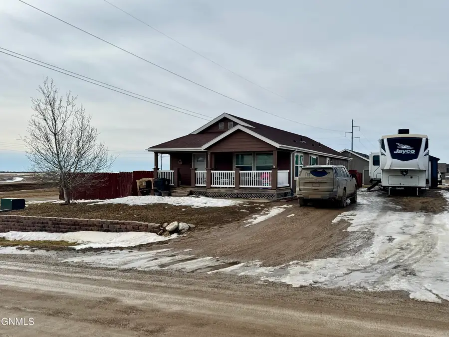 5605 Lukenbill Avenue, Williston, ND 58801 - Image #3