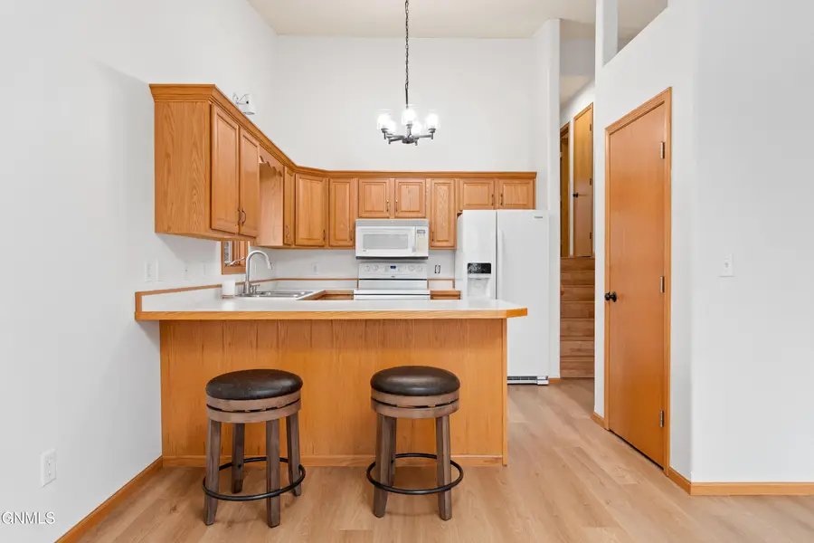 2831 Warwick Loop, Bismarck, ND 58504 - Image #3