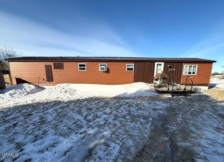 319 3rd Avenue S, Cleveland, ND 58424 - Image #1