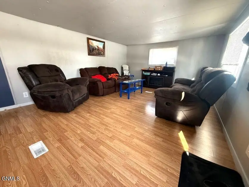 319 3rd Avenue S, Cleveland, ND 58424 - Image #3