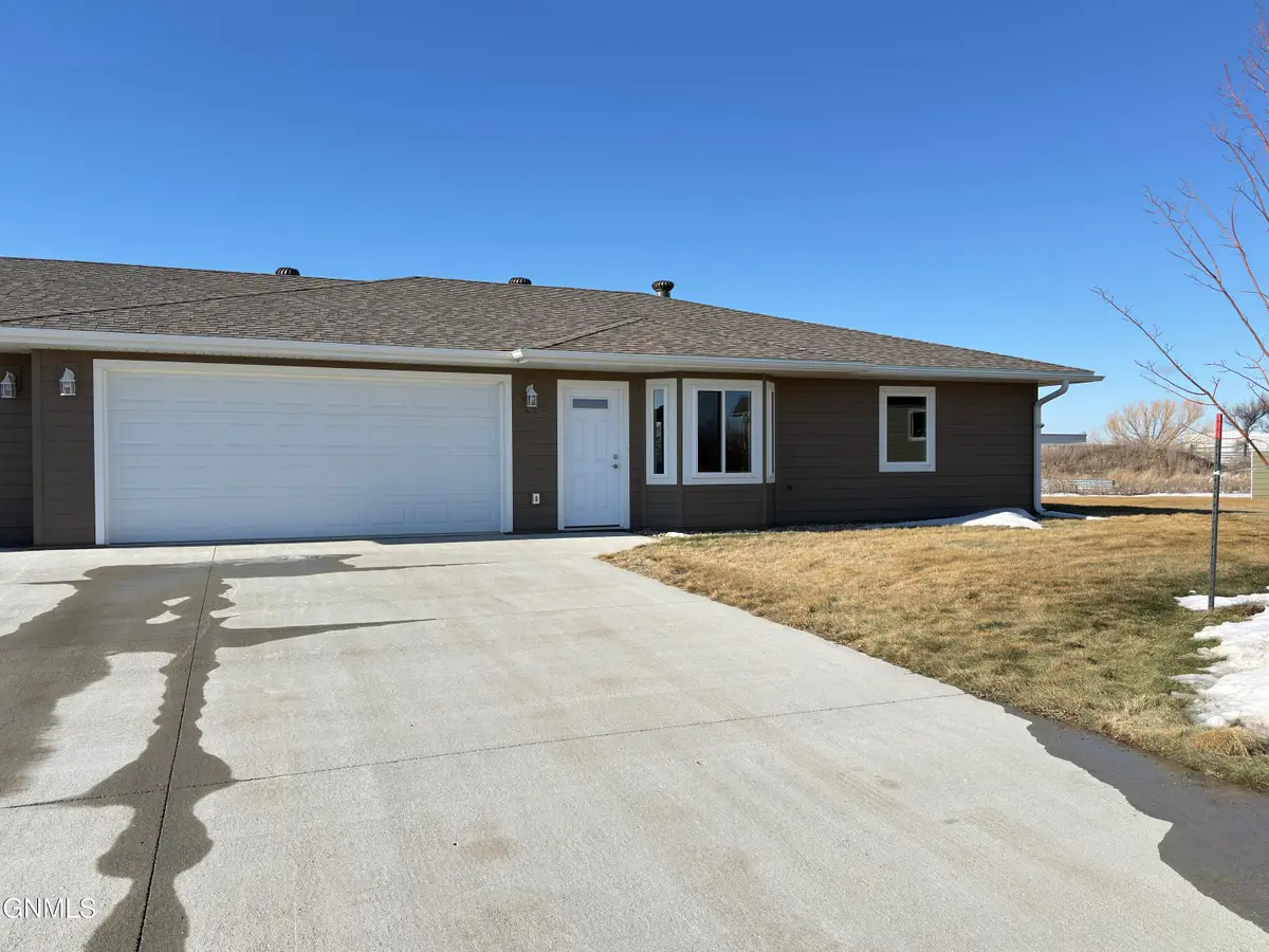 512 13th Street Nw, Valley City, ND 58072 - Image #1