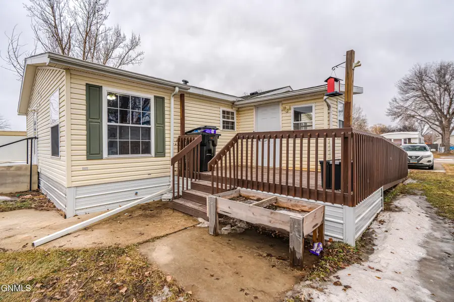 227 Connecticut Street, Bismarck, ND 58504 - Image #3