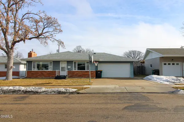 2105 3rd Street N, Bismarck, ND 58501