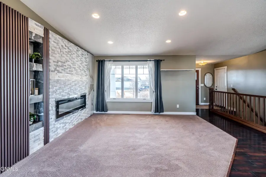 4424 Chamberlain Drive, Bismarck, ND 58503 - Image #3