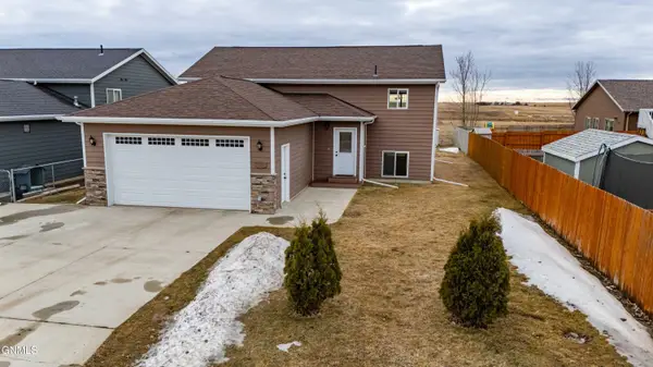 214 Ray Jay Circle, Taylor, ND 58656