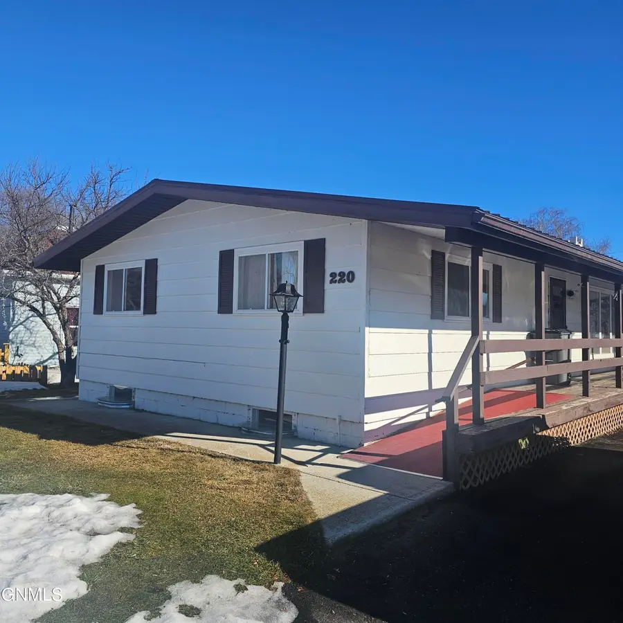 220 2nd Avenue W, Gackle, ND 58442 - #2