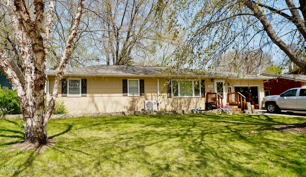 609 15th Street Se, Jamestown, ND 58401 - #1