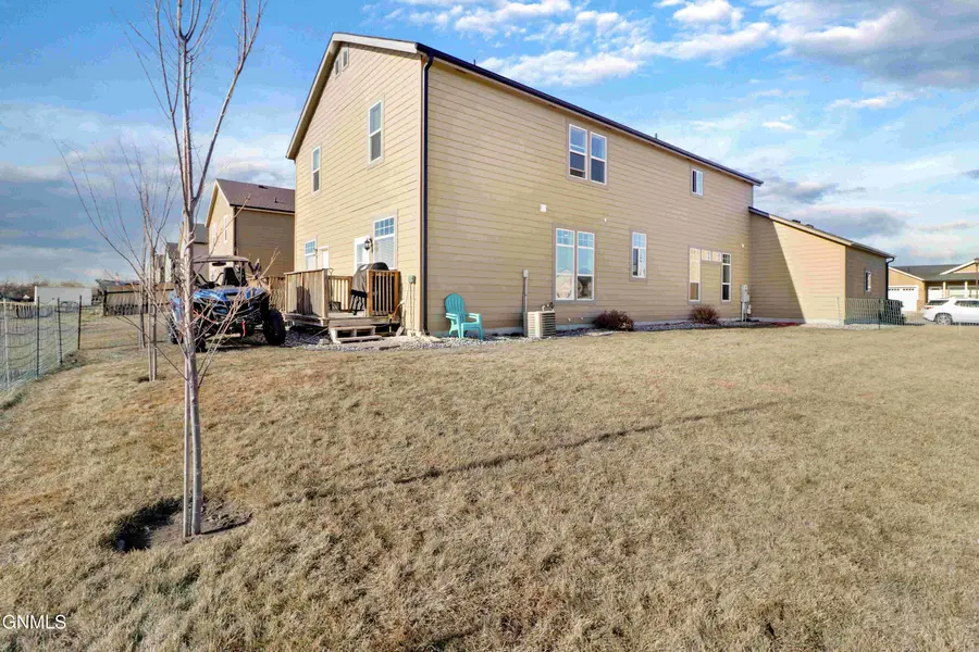 810 40th Street E, Williston, ND 58801 - #3
