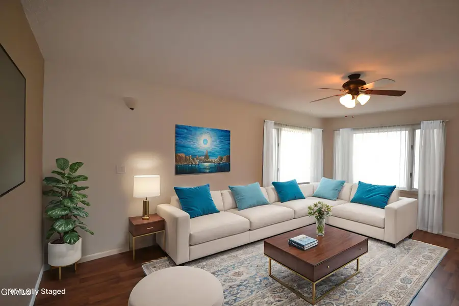 811 5th Avenue Nw, Mandan, ND 58554 - #3