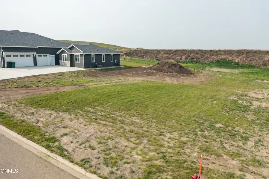 2012/2016 Prairie Hawk Drive, Bismarck, ND 58503 - #2