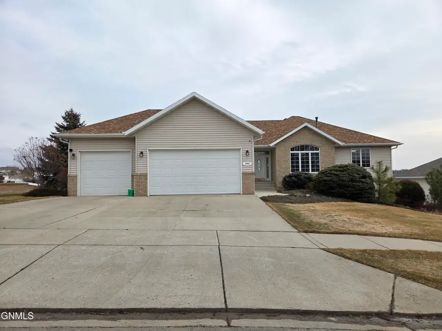 1201 Eagle Crest Loop, Bismarck, ND 58503 - #2