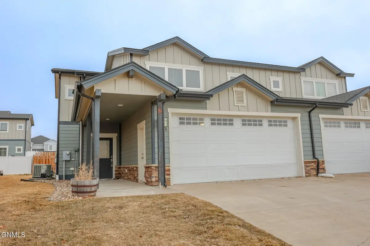 2704 27th Street W, Williston, ND 58801 - #1