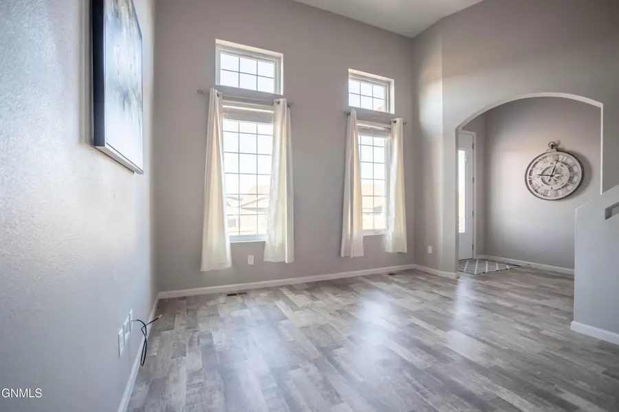 3214 Kenner Loop, Bismarck, ND 58504 - #3