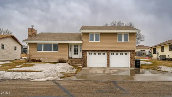 411 6th Street Ne, Linton, ND 58552