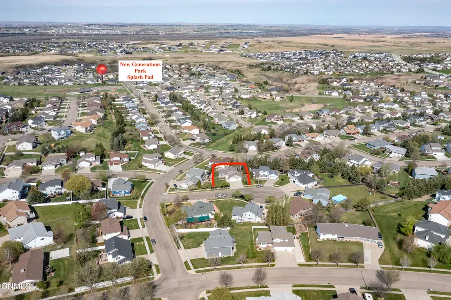 638 Brunswick Circle, Bismarck, ND 58503 - #3