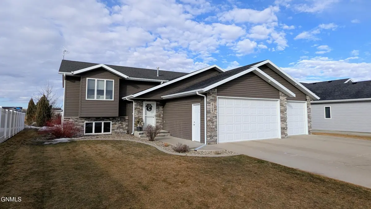 4708 Windsor Street, Bismarck, ND 58503 - #1