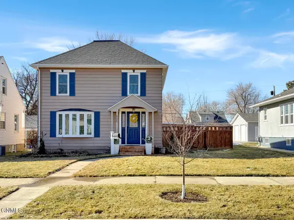 605 4th Avenue E, Williston, ND 58801