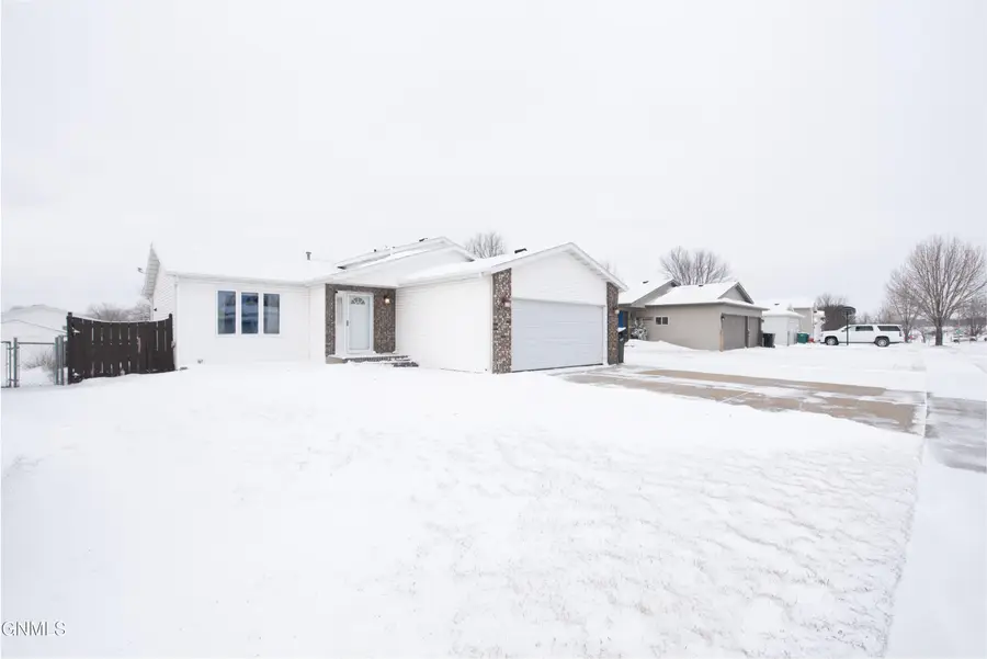 2708 Yorktown Drive, Bismarck, ND 58503 - #2