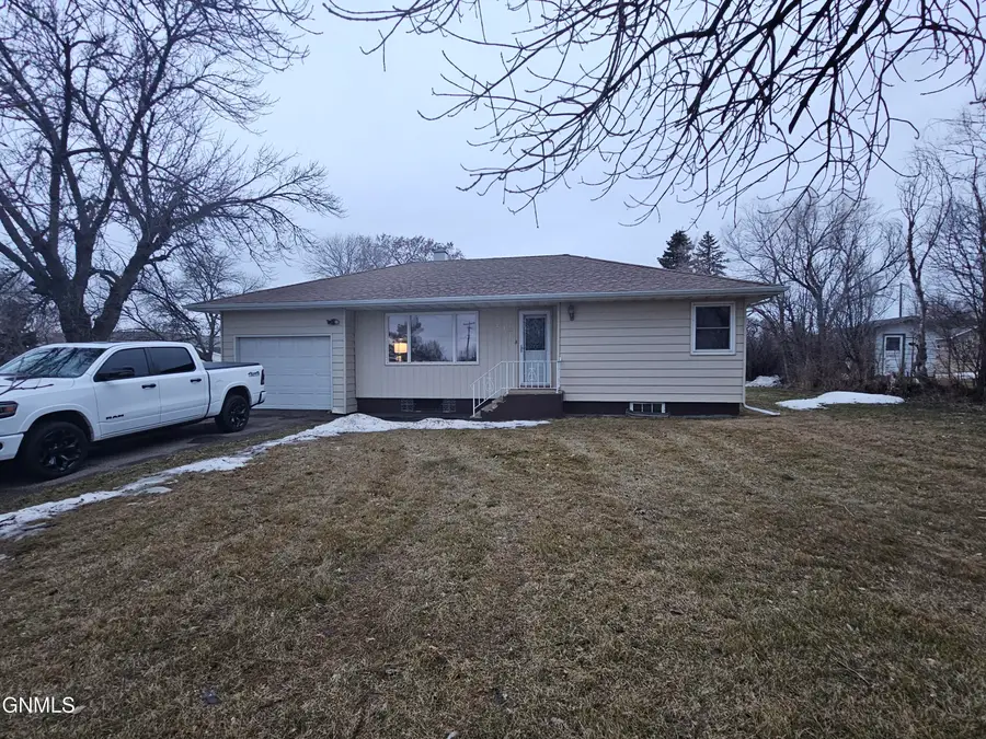 315 West Street, Ray, ND 58849 - #2
