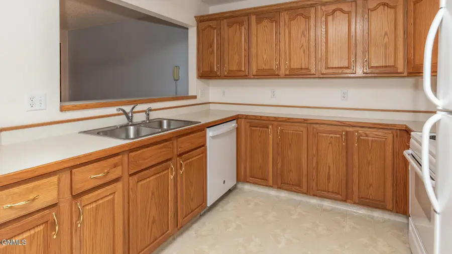 1306 4th Street #102, Bismarck, ND 58501 - #3