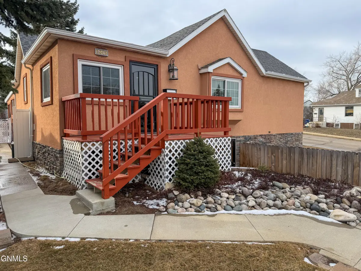 645 3rd Avenue W, Dickinson, ND 58601 - #1