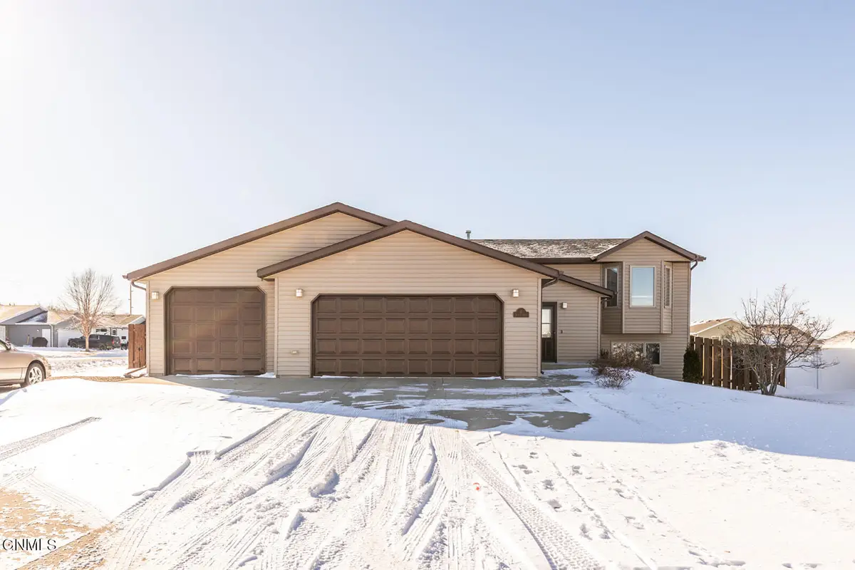 11 Humbert Drive, Lincoln, ND 58504 - #1