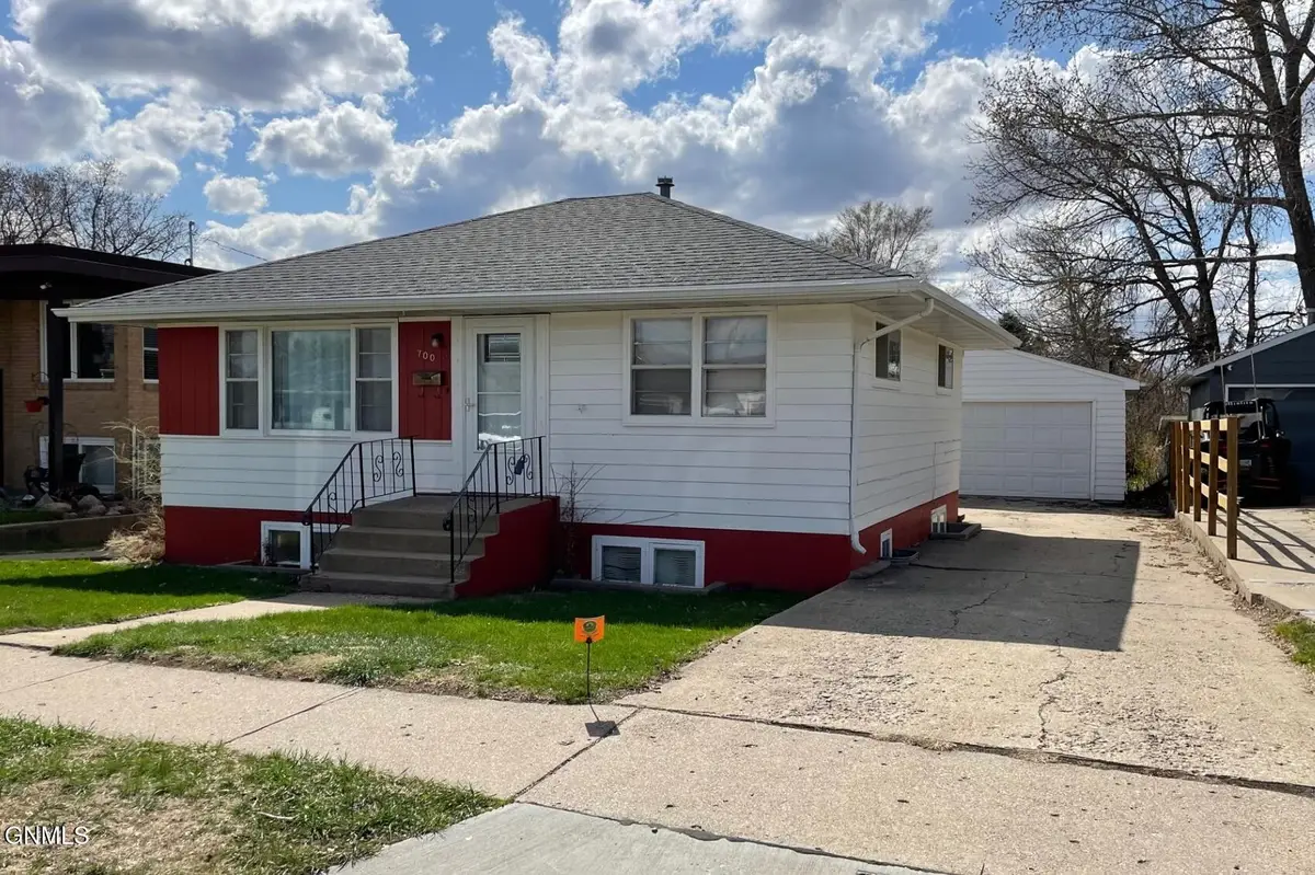 700 N 22nd Street, Bismarck, ND 58501 - #1