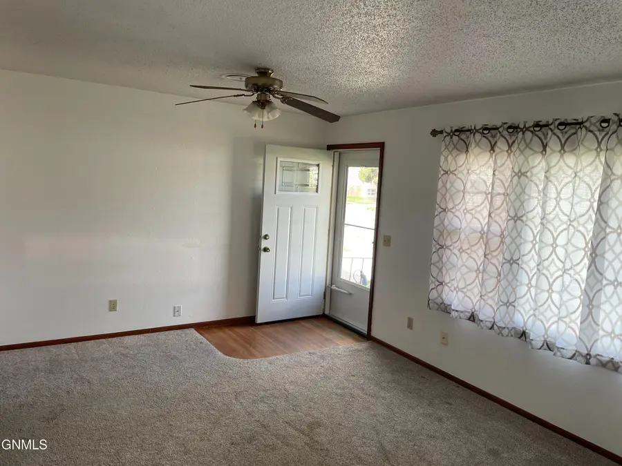 700 N 22nd Street, Bismarck, ND 58501 - #3