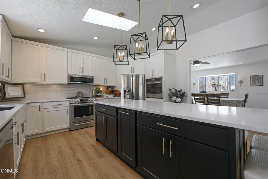 919 Bristol Drive W, Bismarck, ND 58501 - #2