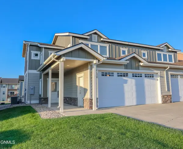 2807 28th Street W, Williston, ND 58801