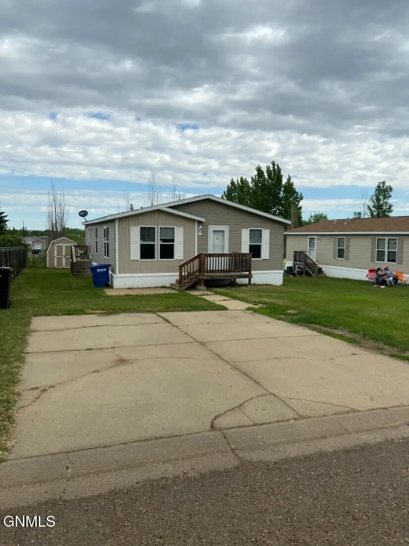 217 G Street, Dickinson, ND 58601 - #1