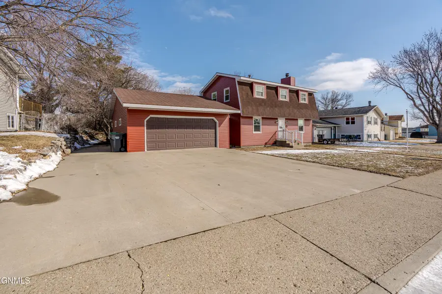 704 Johns Drive, Mandan, ND 58554 - #2