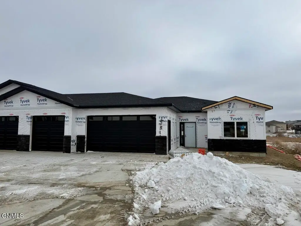 5311 Normandy Street, Bismarck, ND 58503 - #1