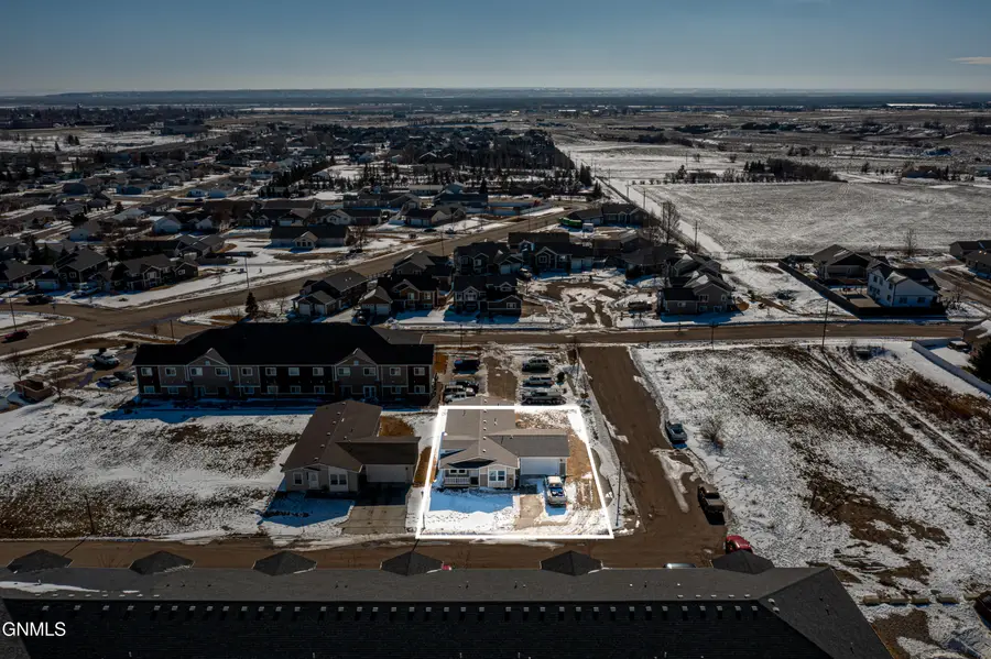 2413 24th Street W, Williston, ND 58801 - #2