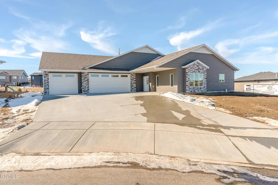 3914 Robinson Circle, Bismarck, ND 58503 - #2