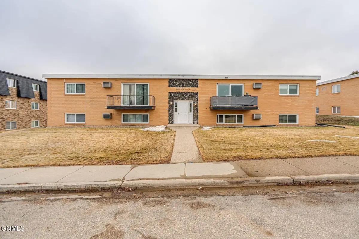 1601 9th Avenue Nw, Mandan, ND 58554 - #1