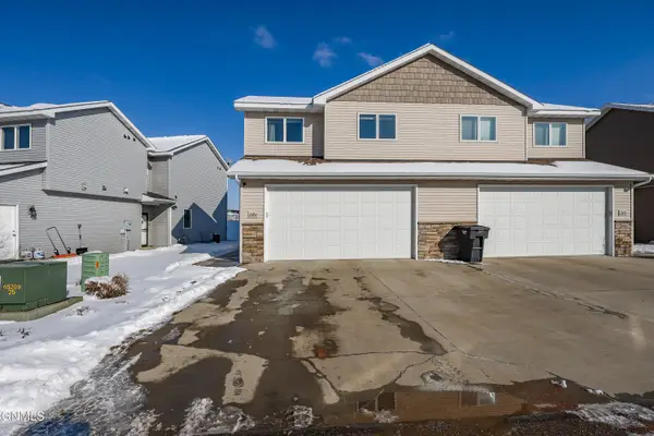 2454 Water Park Loop Se, Mandan, ND 58554