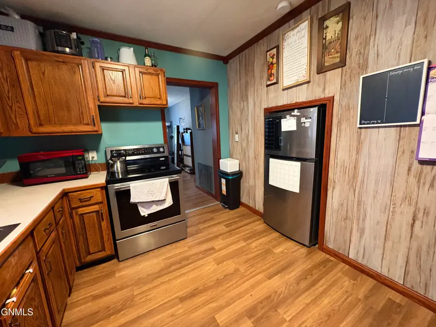 416 1st Street S, Ellendale, ND 58436 - #2