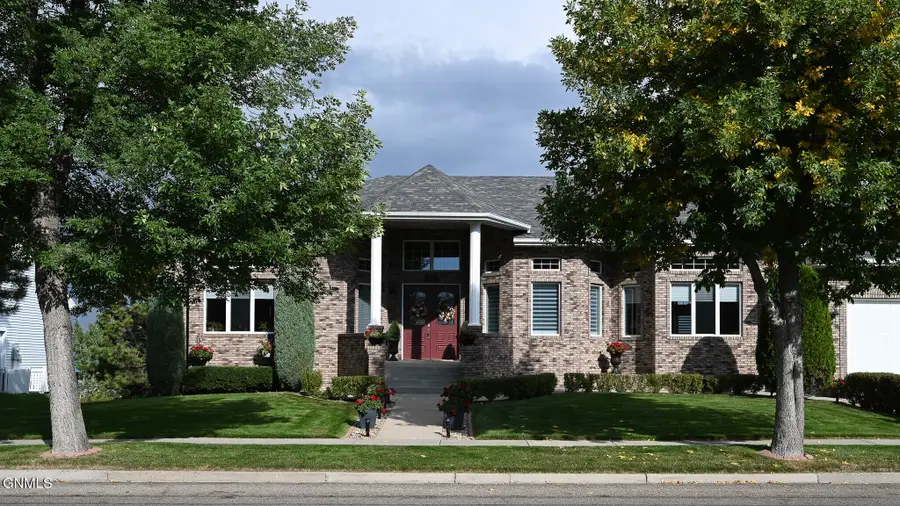 700 Aspen Avenue, Bismarck, ND 58503 - #2