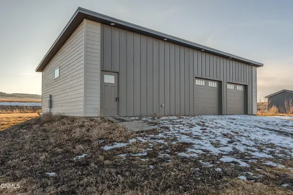 3547 Honey Lane, Mandan, ND 58554